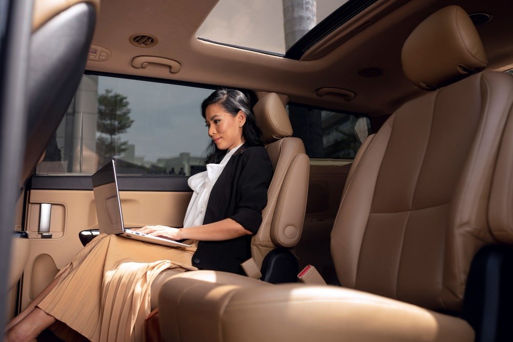 Chauffeur-driven car rental