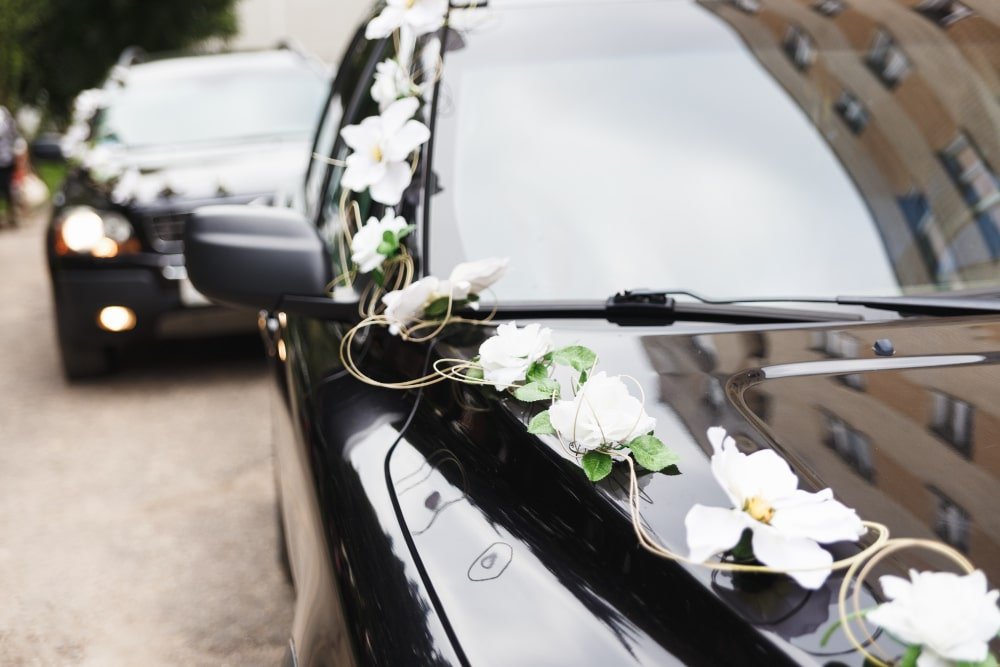 car-rental-with-driver-for-weddings